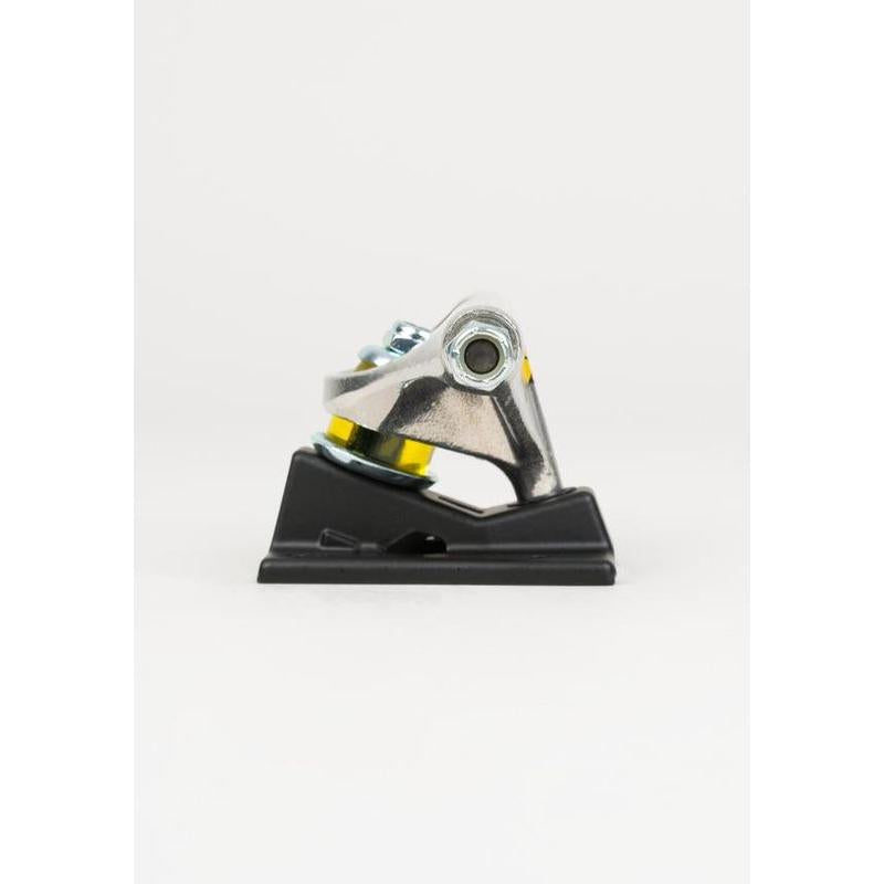 Venture Skateboard Truck Throw Team Edition 5.6 High