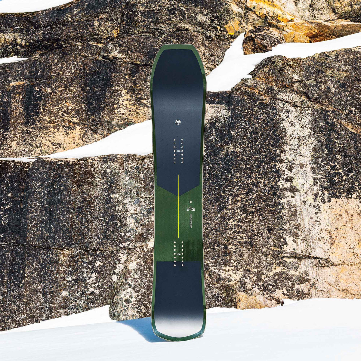 ARBOR Carbon Coda Camber Snowboard 2024 by Pat Moore