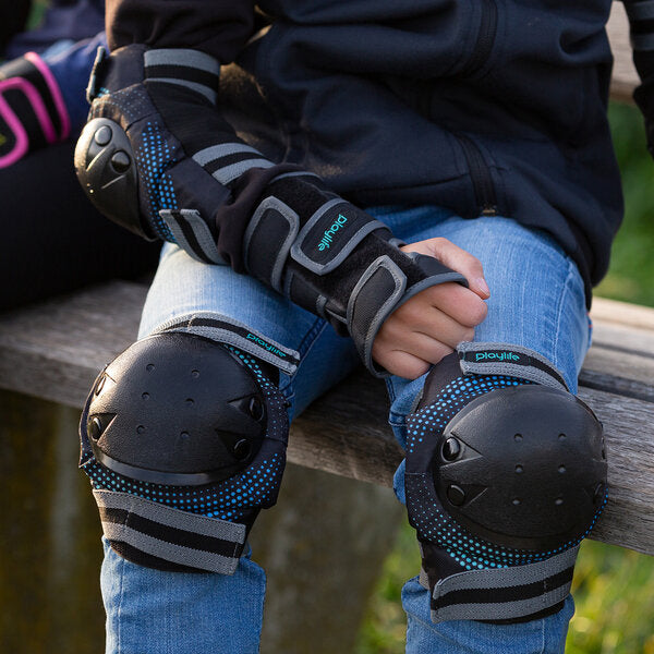 Playlife Kids Joker Blue Sky Combo Skate + Protective Gear