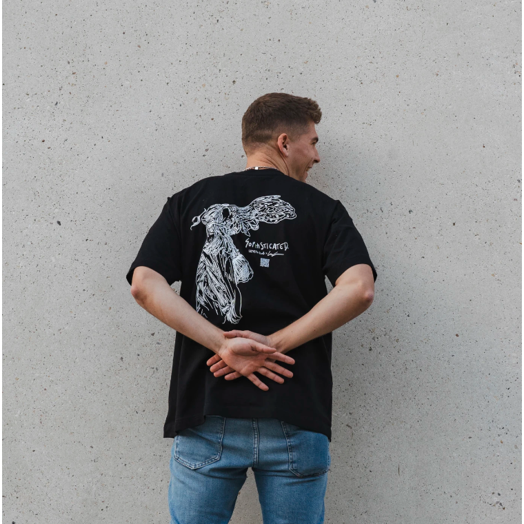 Sophisticated Artists Club T-Shirt V for Victory - V for Vino