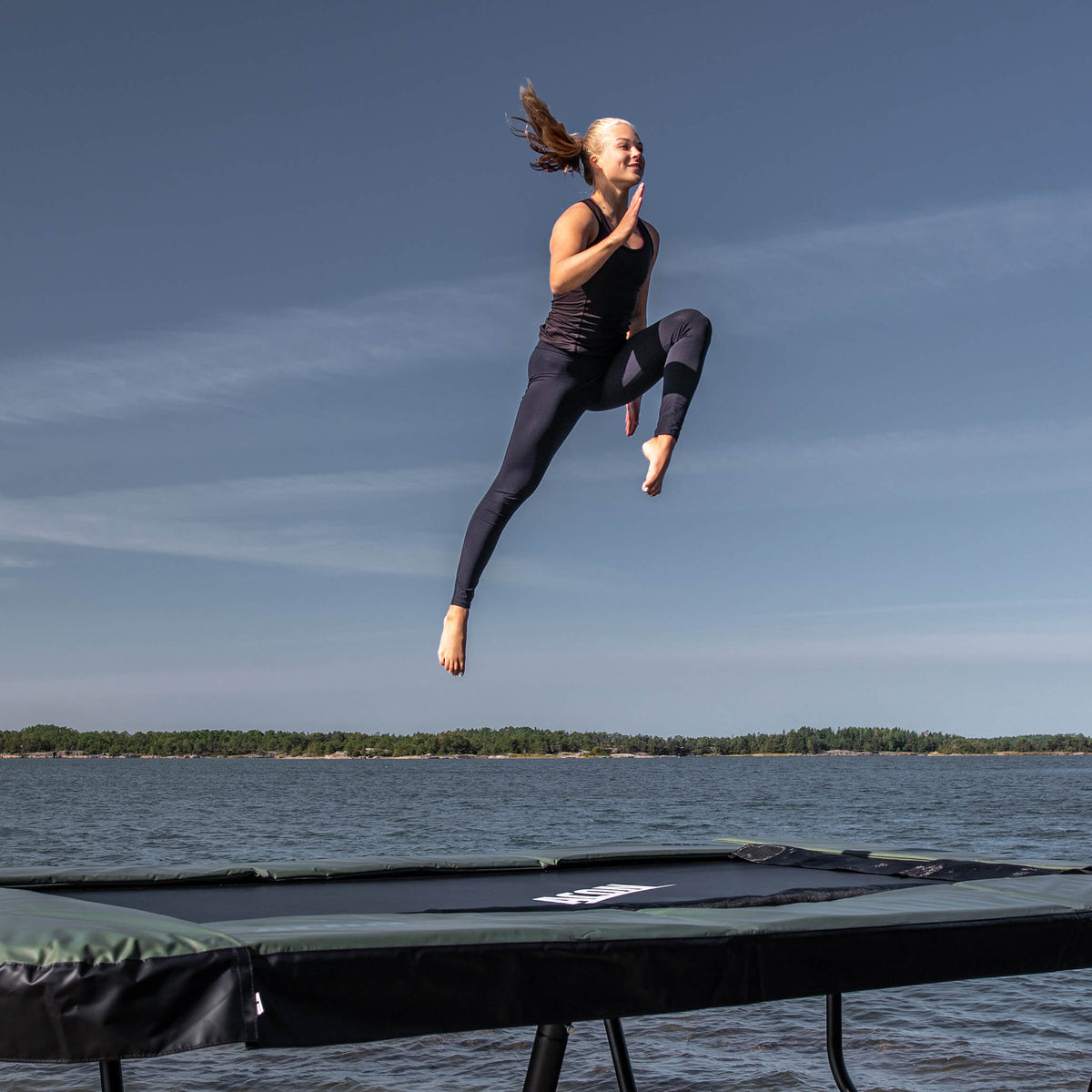 Acon 13 HD PRO Performance Rechteckiges Trampolin mit Netz und Leiter