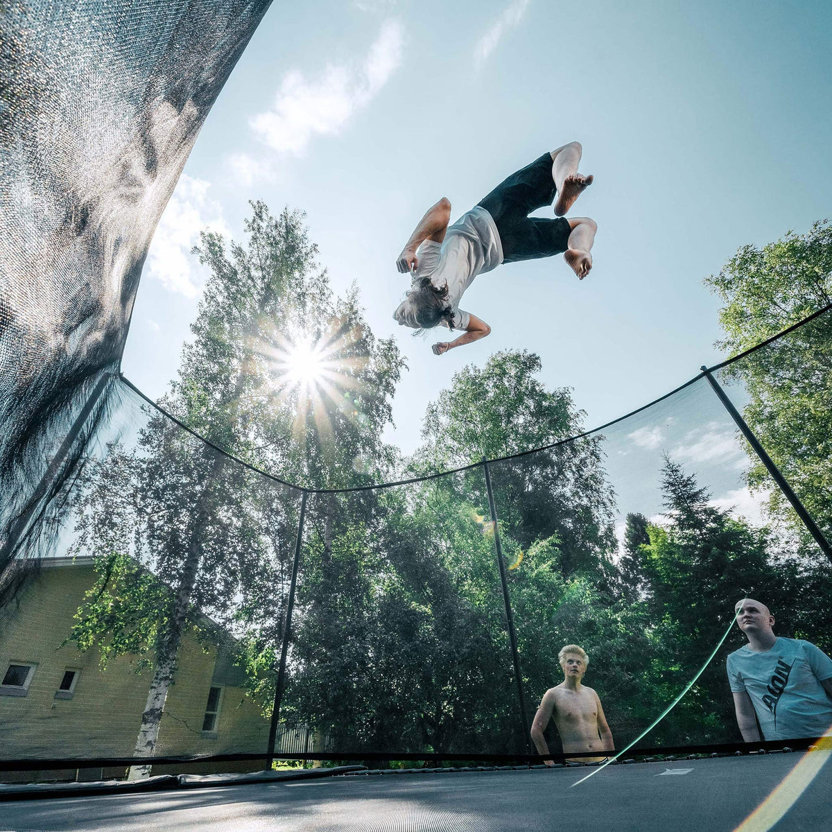 Acon 16 HD PRO Performance Rechteckiges Trampolin mit Netz und Leiter